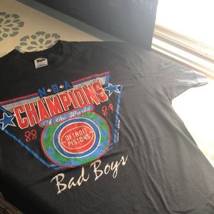 Vintage Detroit Pistons Champions ‘88-‘89 Tshirt